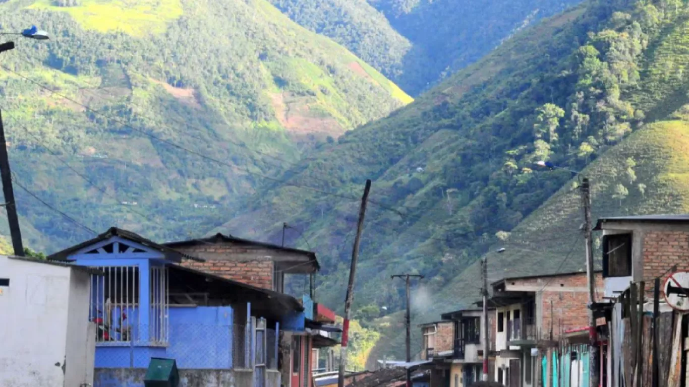 Argelia otro municipio del Cauca en combates entre el ELN y